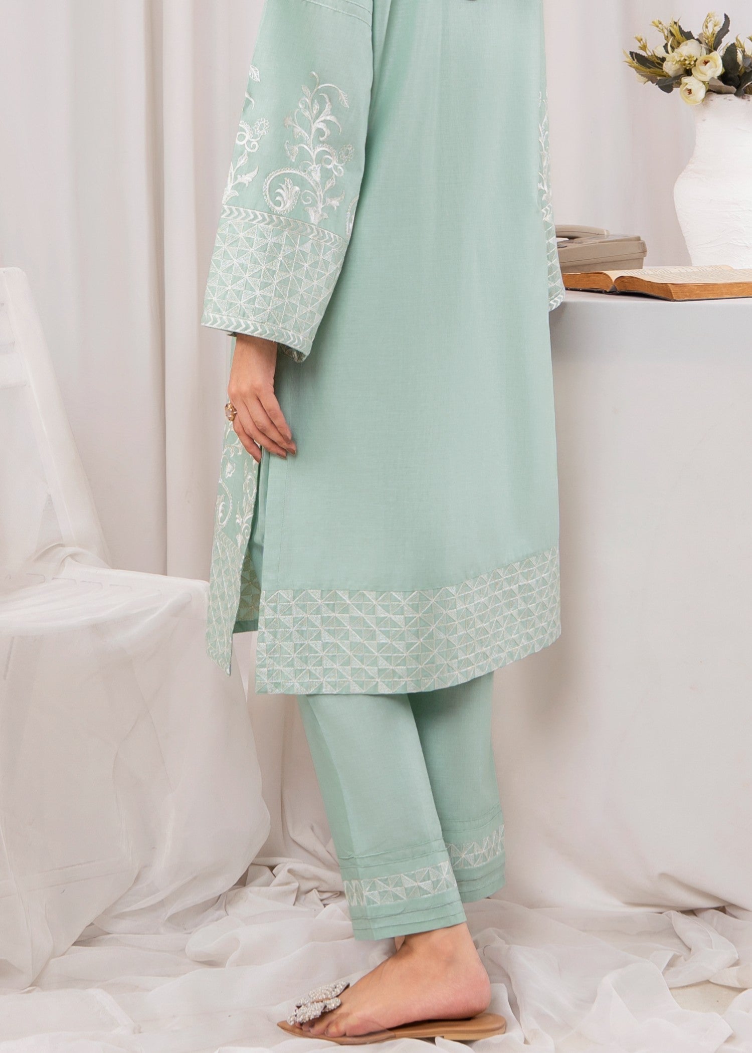 Zoya&Zafar Embroé Women 2pcs