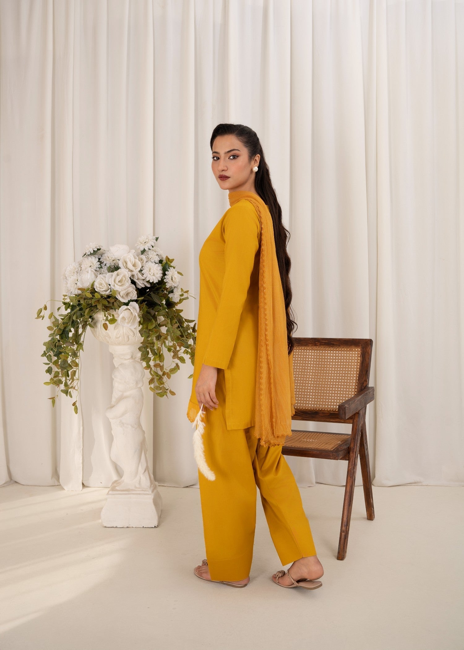 Onyx Sunehri Women 3pcs