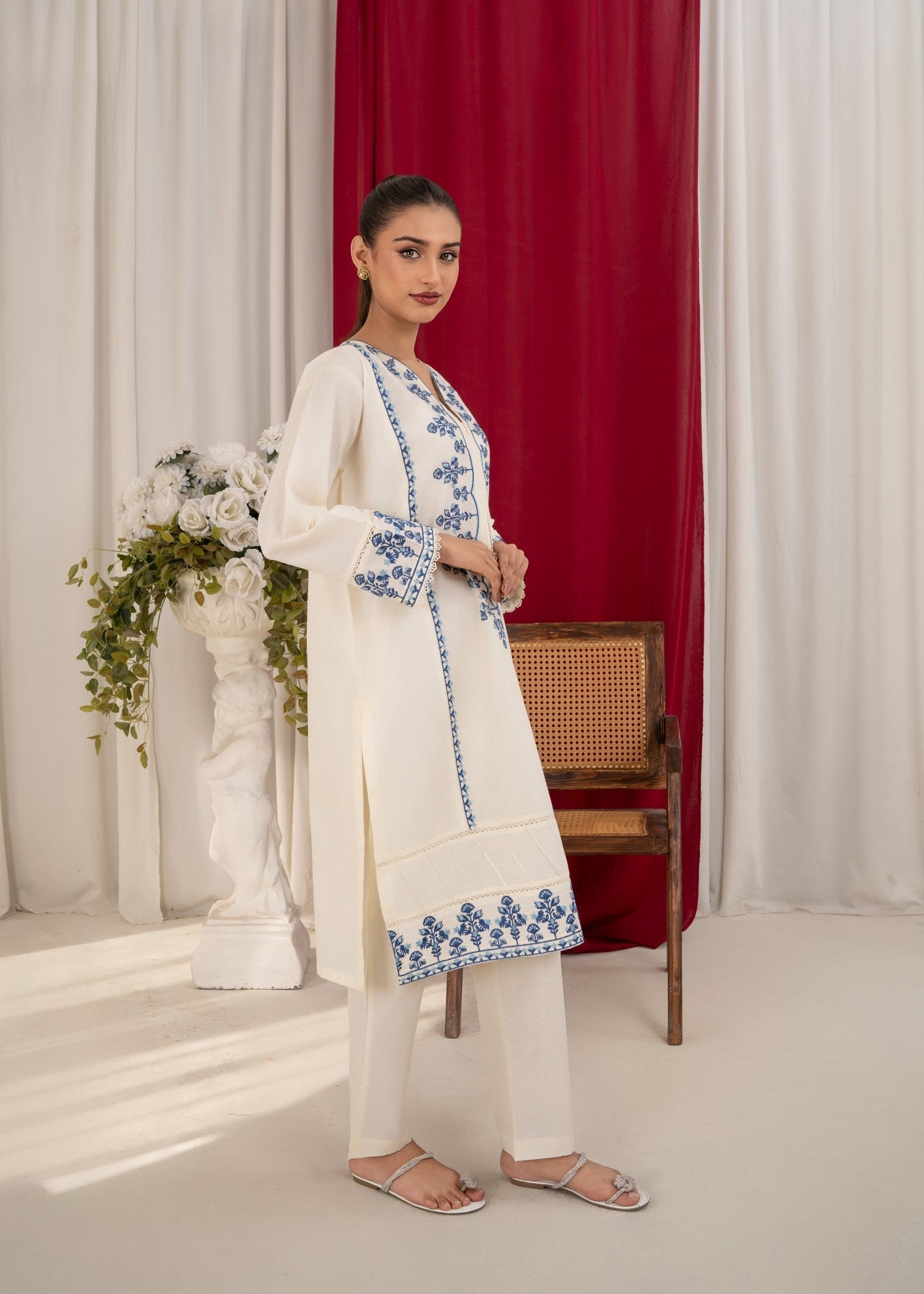 Ramal Rpyal stitched embroidered lawn dress Women 2pcs