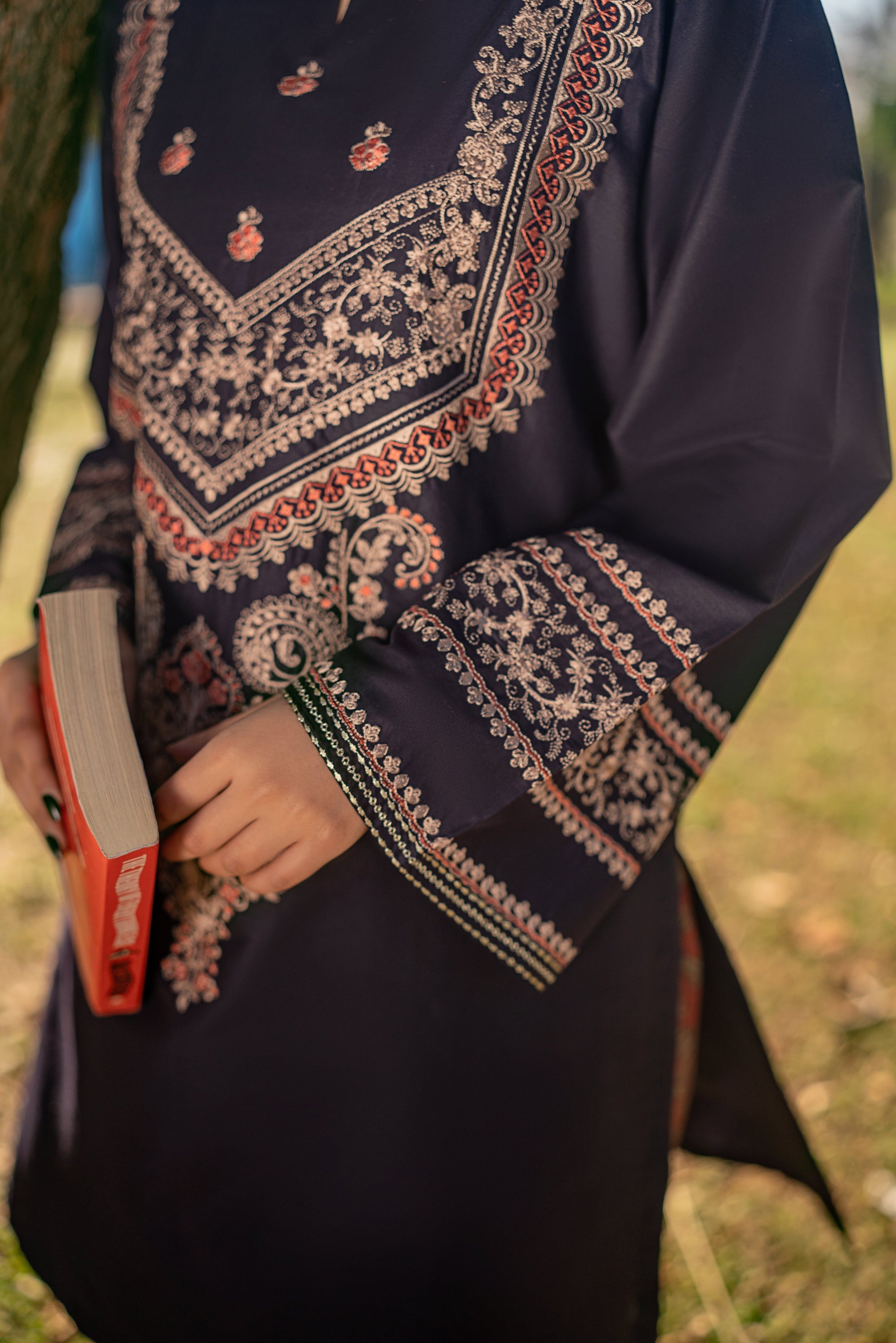 Urge Pret AMANI Women