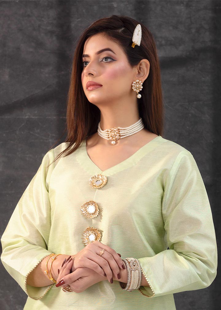 A&J Pistachio Women 2pcs