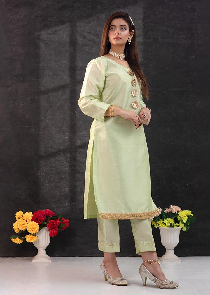 A&J Pistachio Women 2pcs