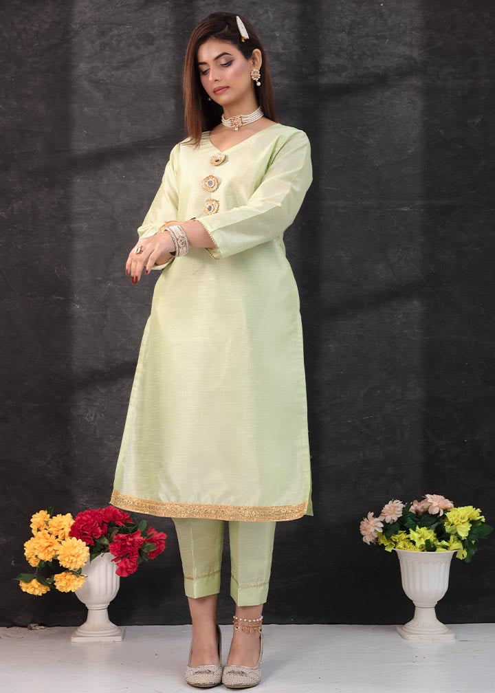 A&J Pistachio Women 2pcs