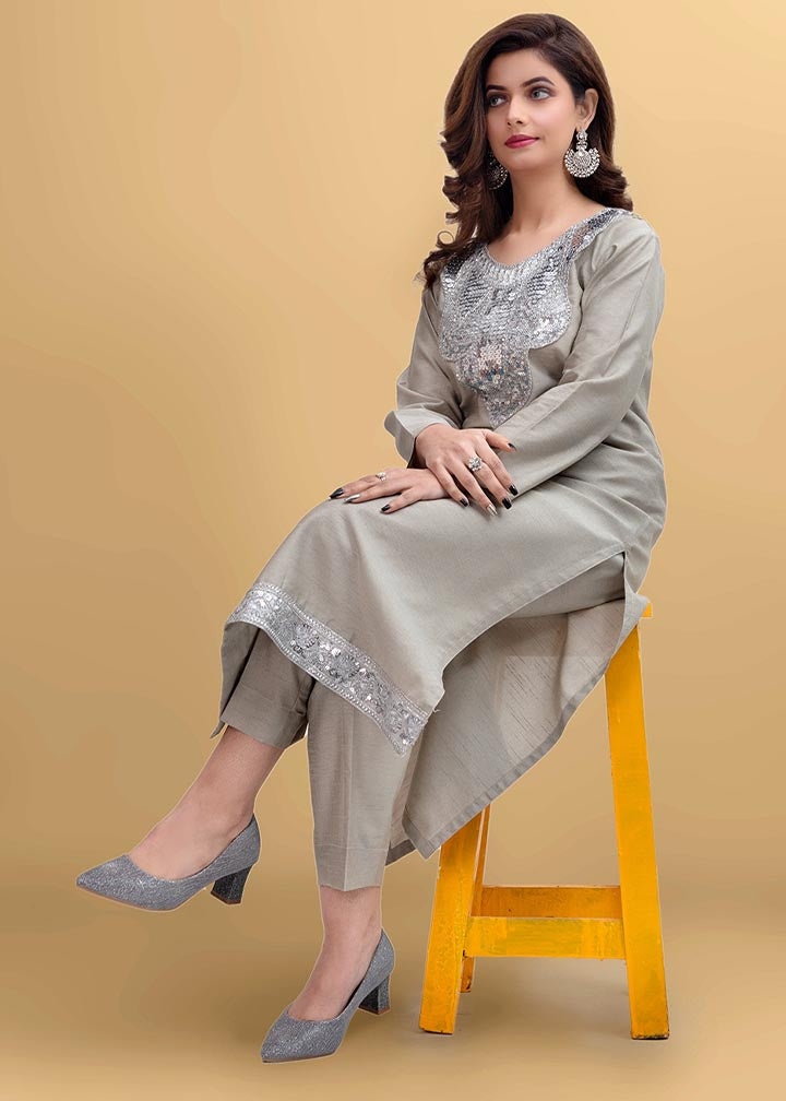 A&J Silver sawn Women 2pcs