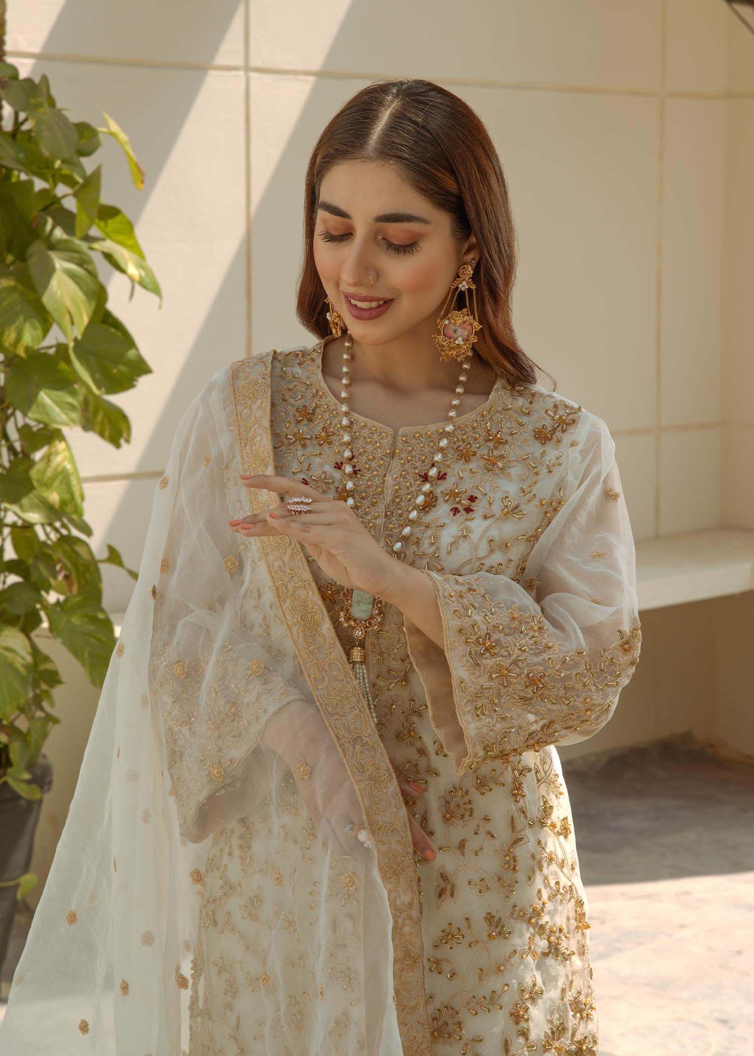 Laleen Ivory Jewel Women 4pcs