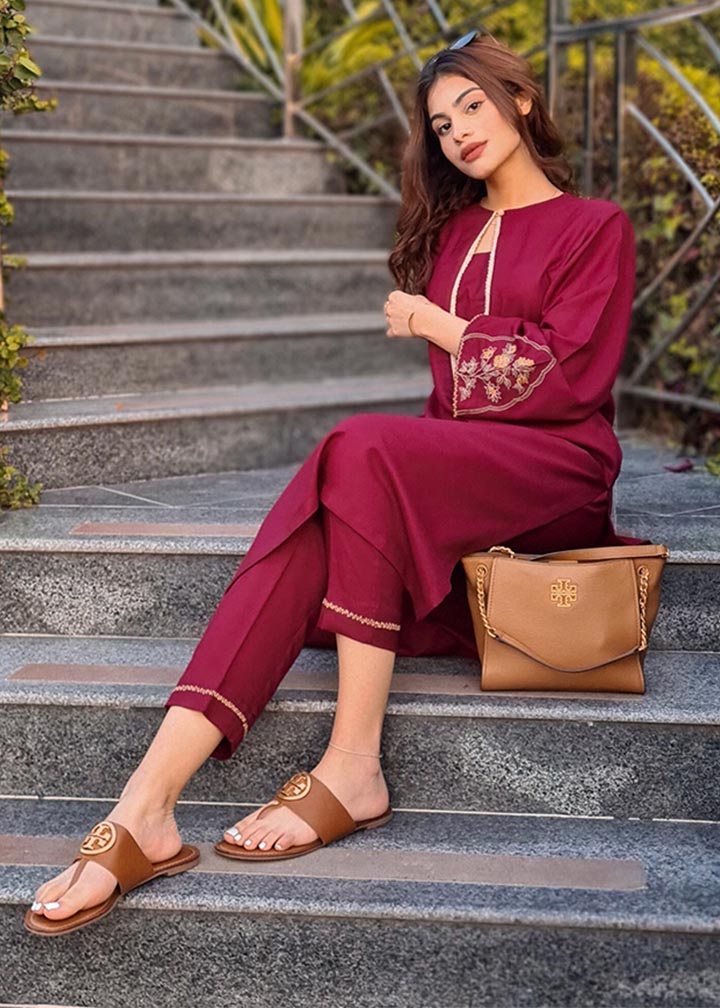 Aks-e-Jahan Garnet ready to wear suit Women 2pcs