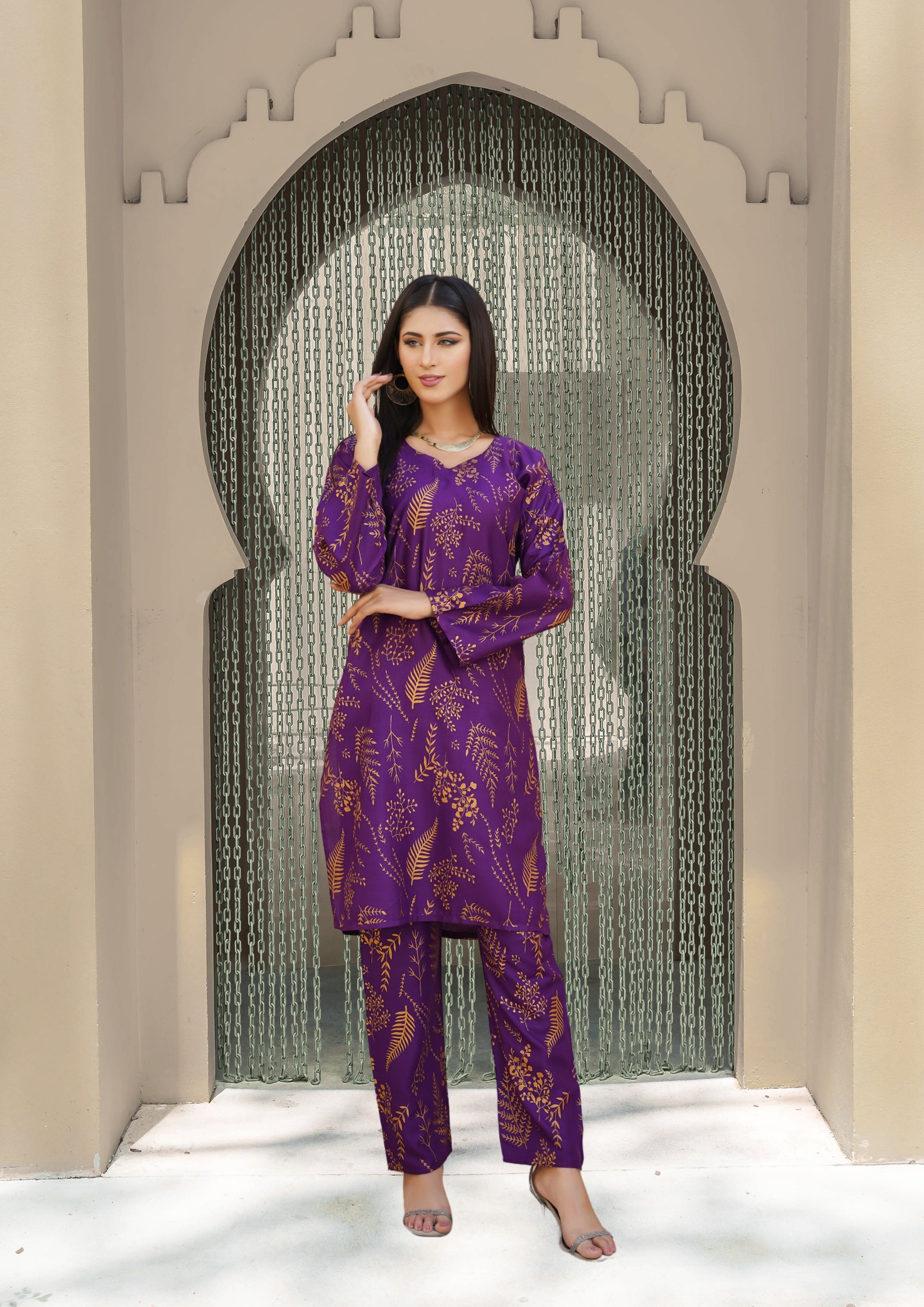 Hamna Kalim petal purple print Women 2pcs