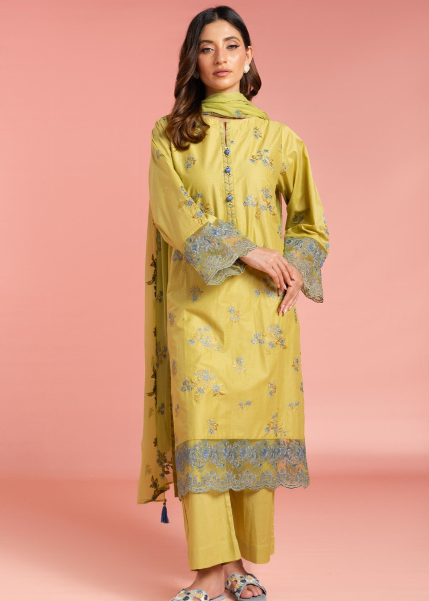 Alkaram Studio GFSU6107 Women 3pcs