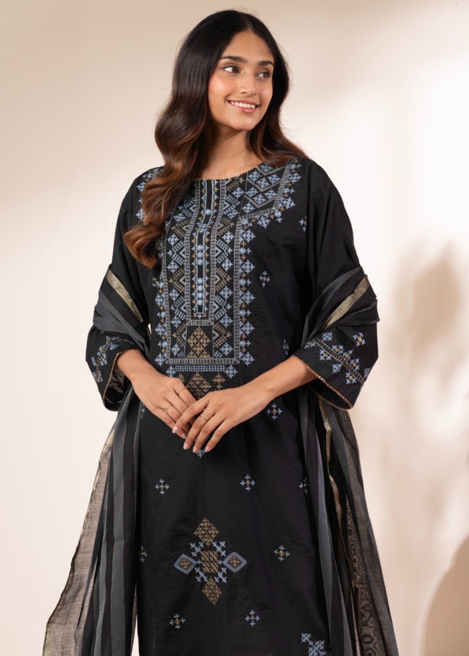 Alkaram Studio GFSU6125 Women 3pcs