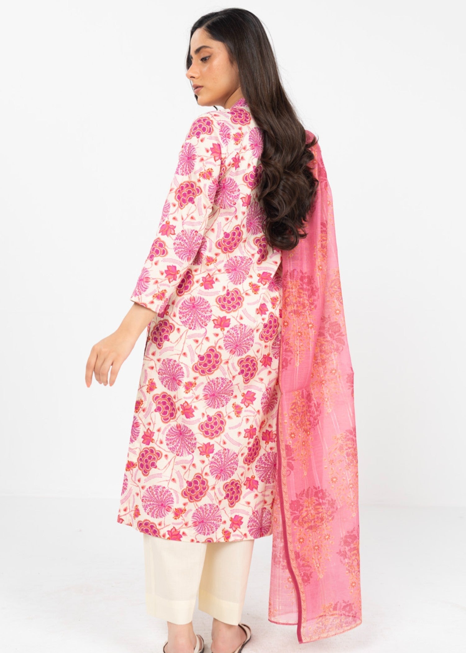 Alkaram Studio GFSU6075 Women 3pcs