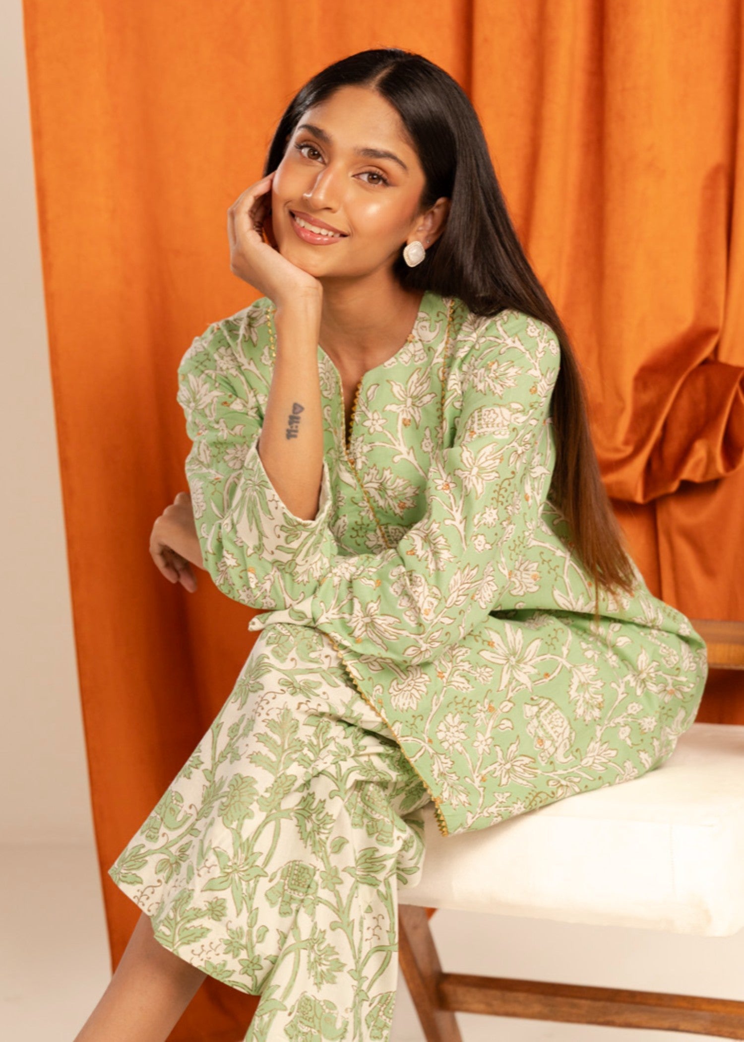 Alkaram Studio GFSU6088 Women 3pcs