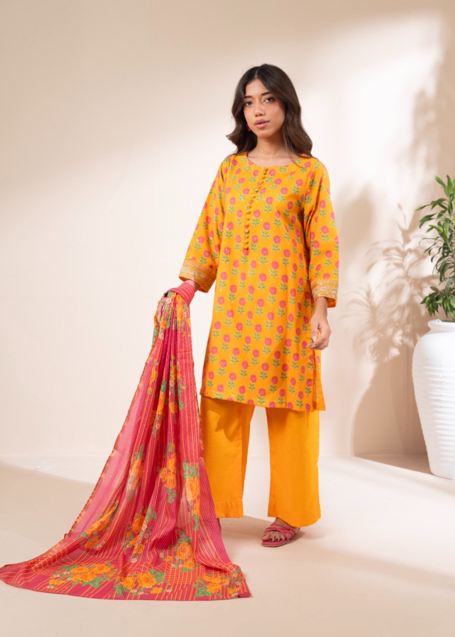 Alkaram Studio GFSU6134 Women 3pcs