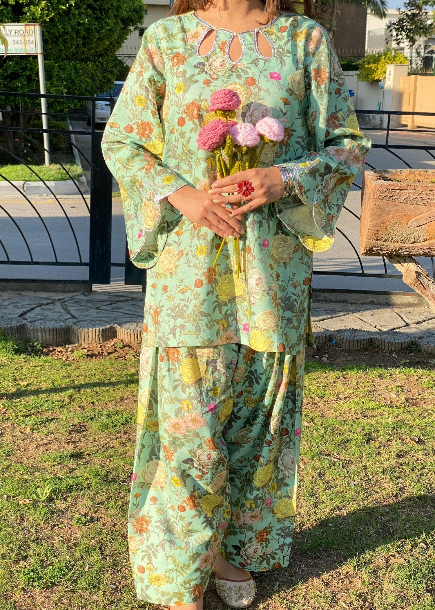 Urban Cut Co Ord Set with Farshi Shalwar Printed Women 2pcs