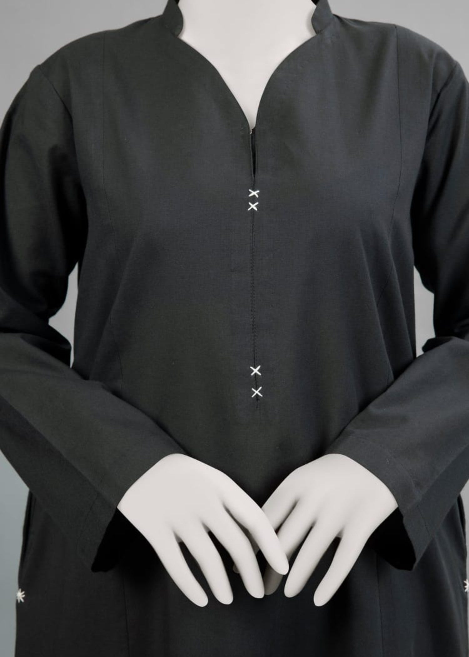 Hamna Kalim sadat cross black tow piece Women 2pcs