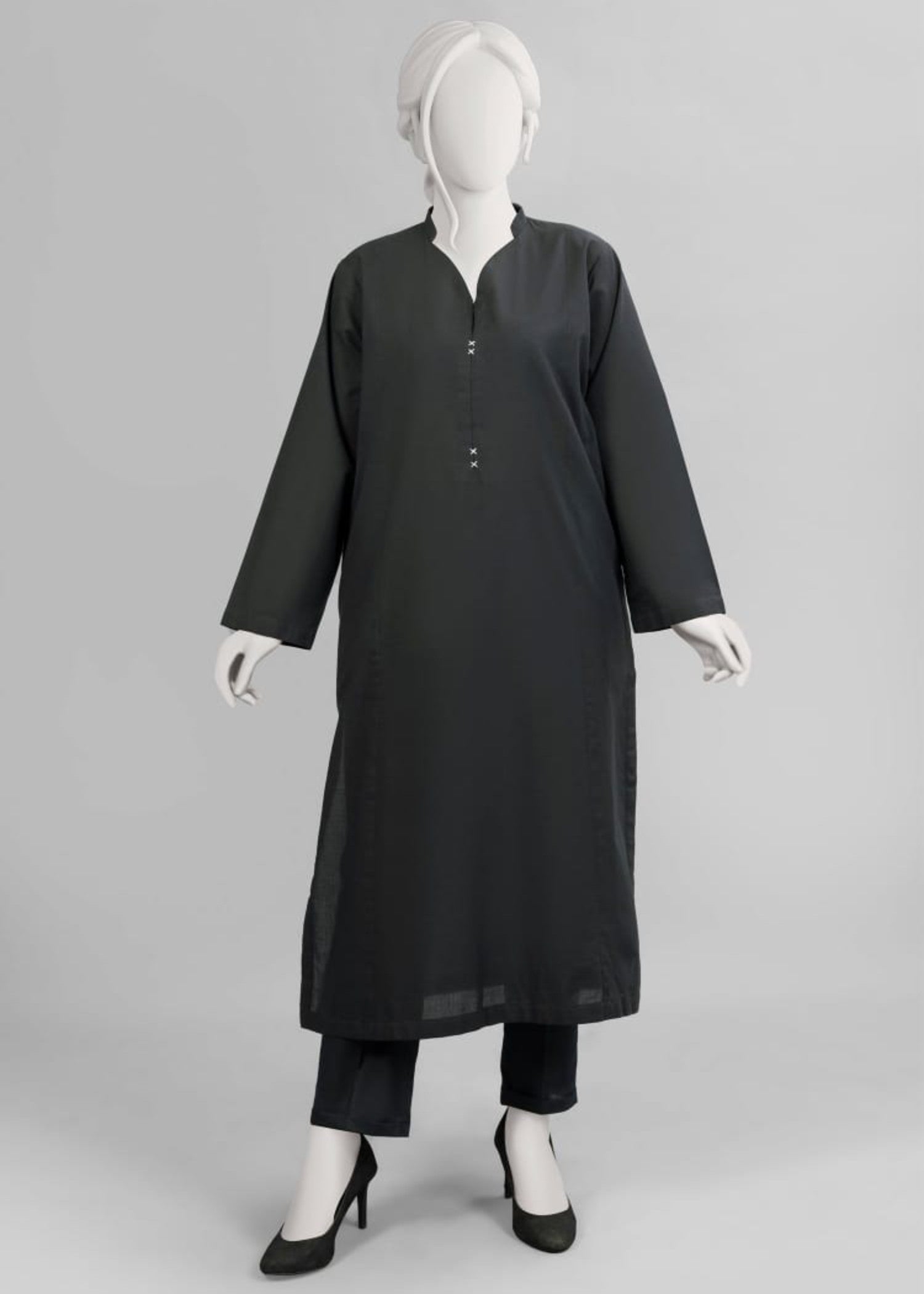 Hamna Kalim sadat cross black tow piece Women 2pcs