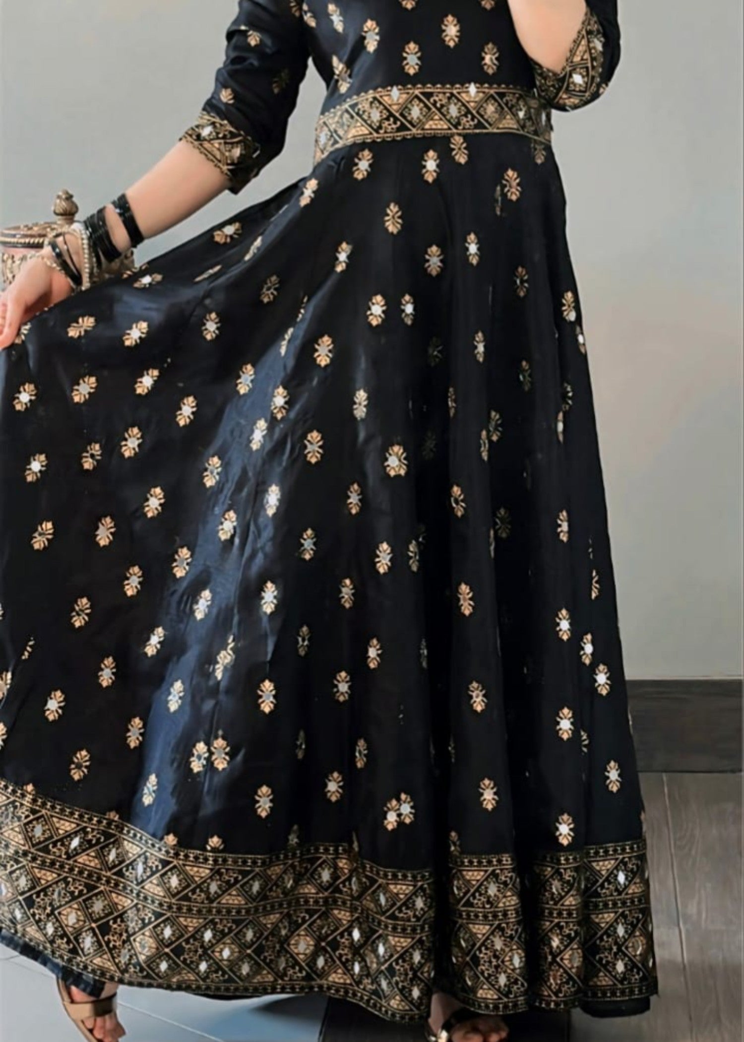 1 Mahoor Haven black 0051 Women 2pcs