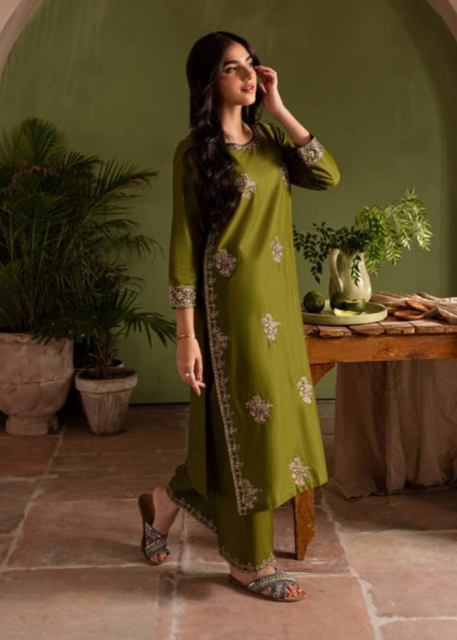 Shehroz Fashion CHANDNI RESHAM LAWN DRESS Women 2pcs