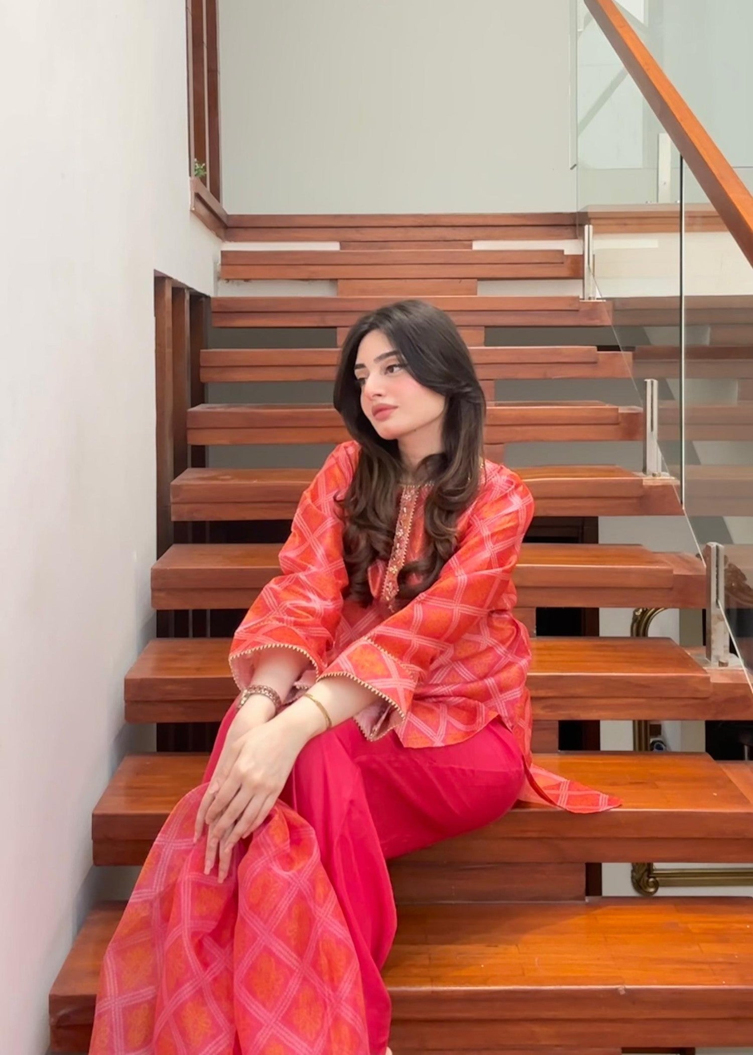 Zarah&Sarah chunri silk with hand embroidery Women 3pcs