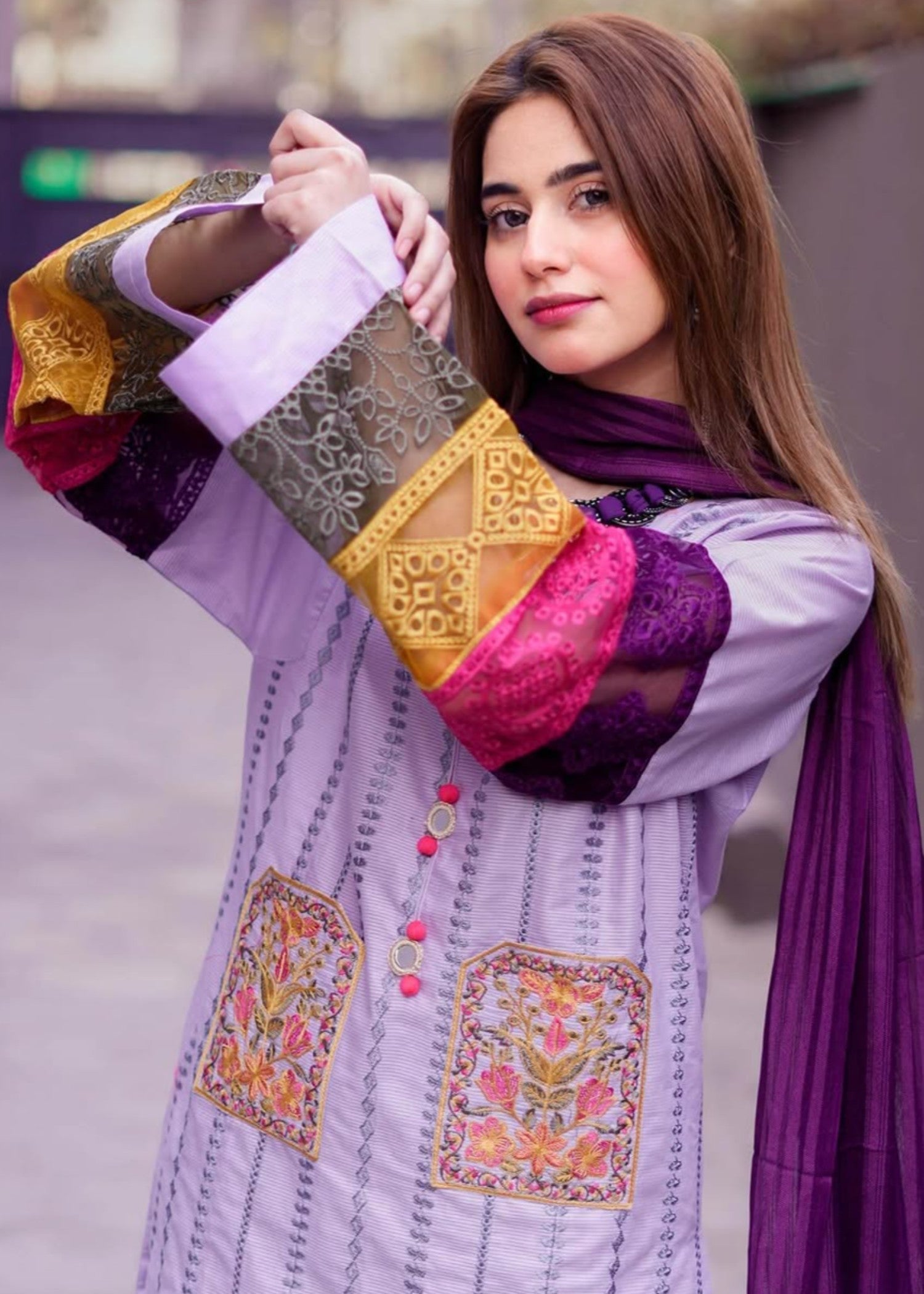 Haraj Collections Double Pocket Embroidered Women 2pcs