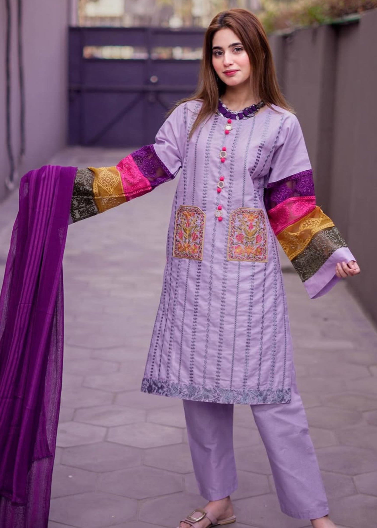 Haraj Collections Double Pocket Embroidered Women 2pcs