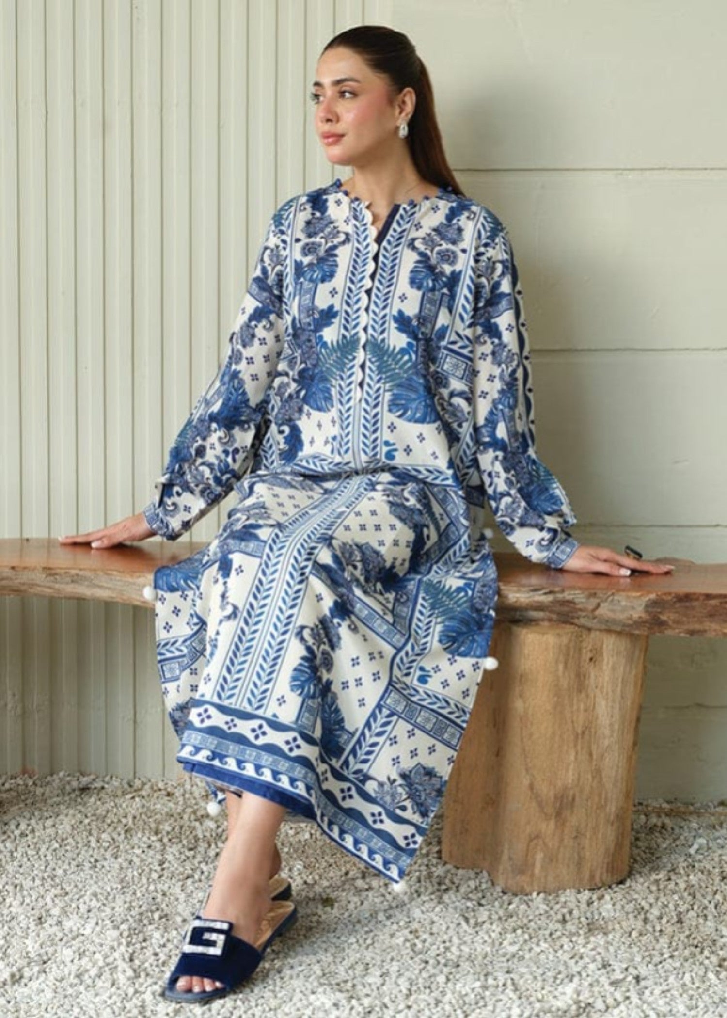 Kala Jora Parizad Women 2pcs