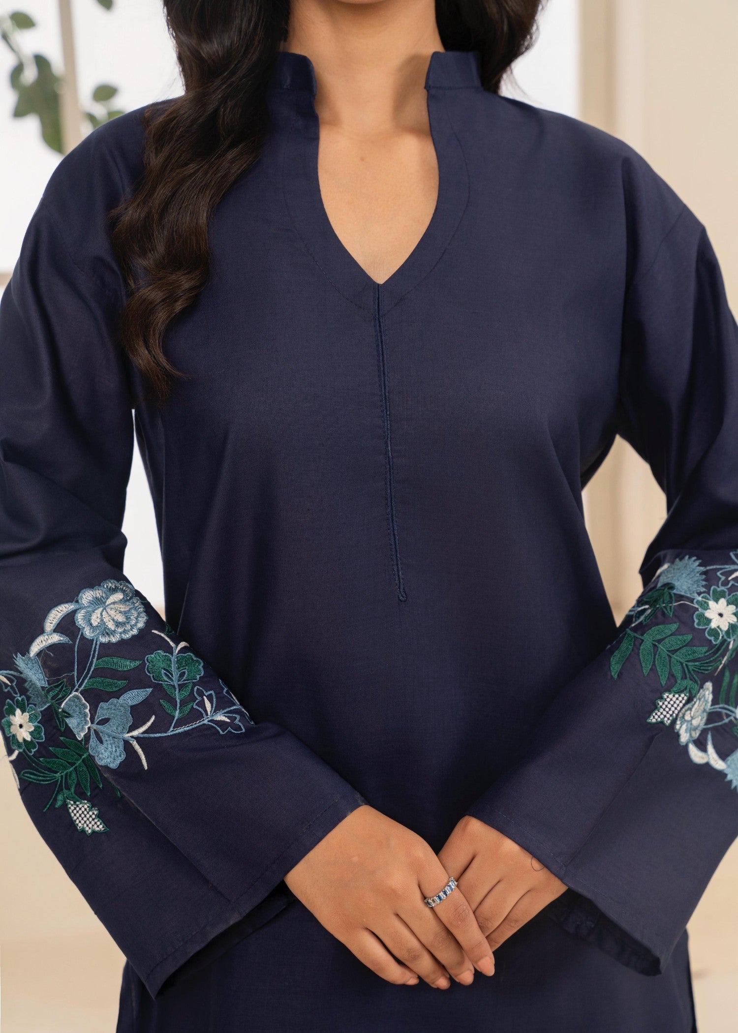 Stylish Collection ZUMAR EMBROIDERED Women 2pcs