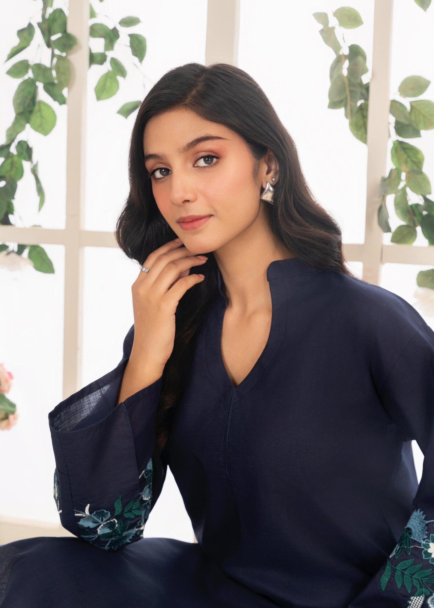 Stylish Collection ZUMAR EMBROIDERED Women 2pcs