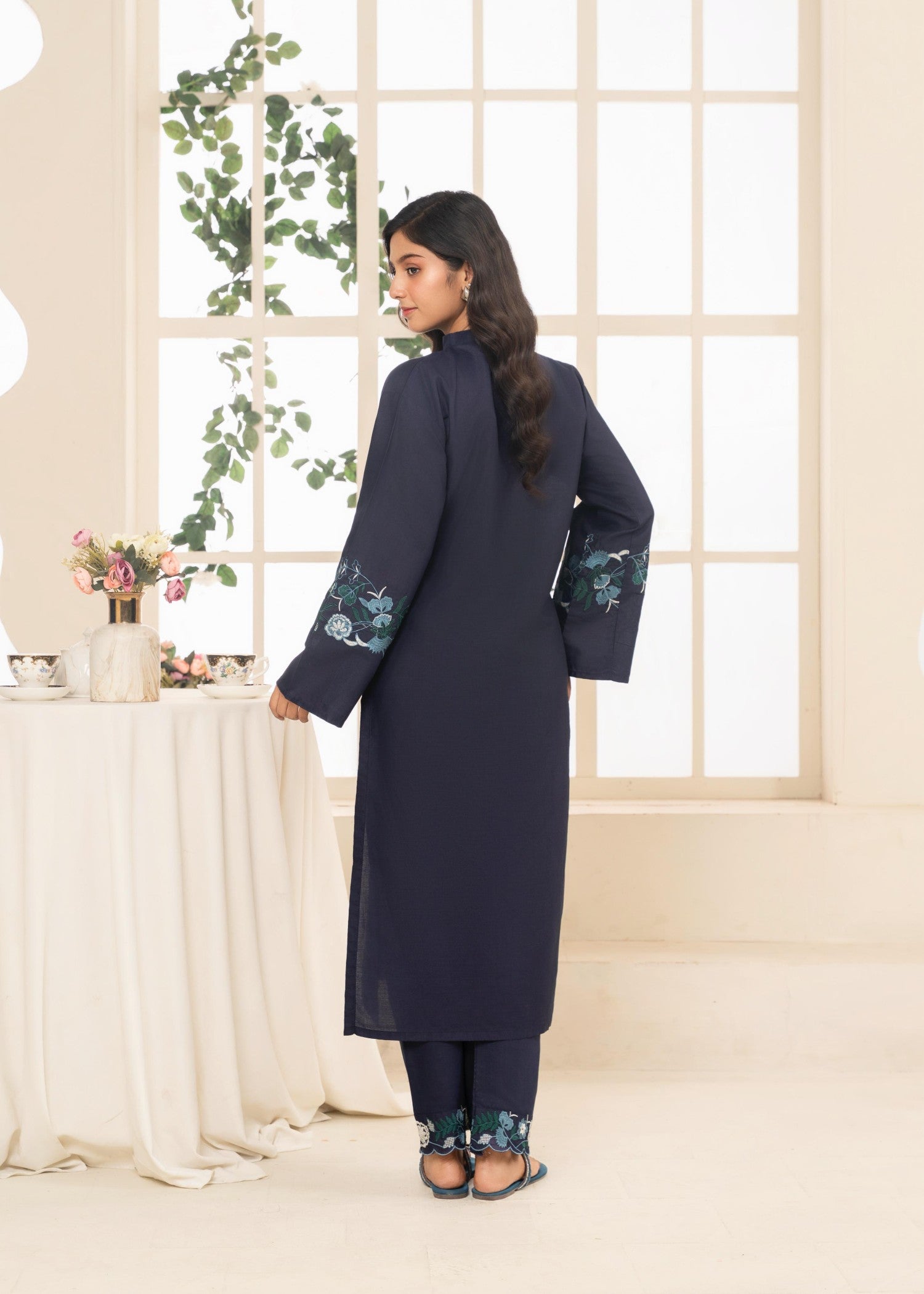 Stylish Collection ZUMAR EMBROIDERED Women 2pcs