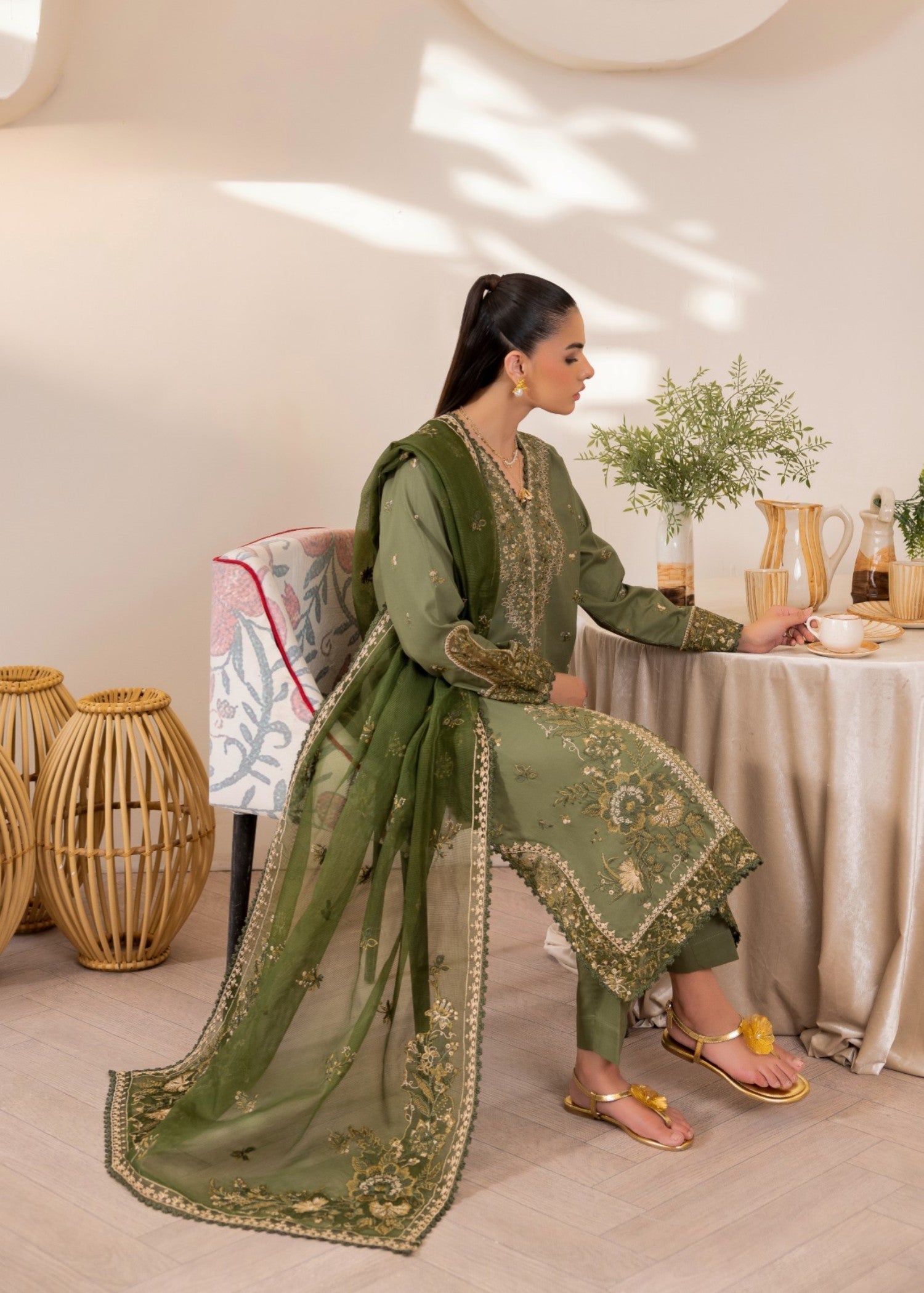 Mohagni ZA 02 LAWN STITCHED Women 3pcs