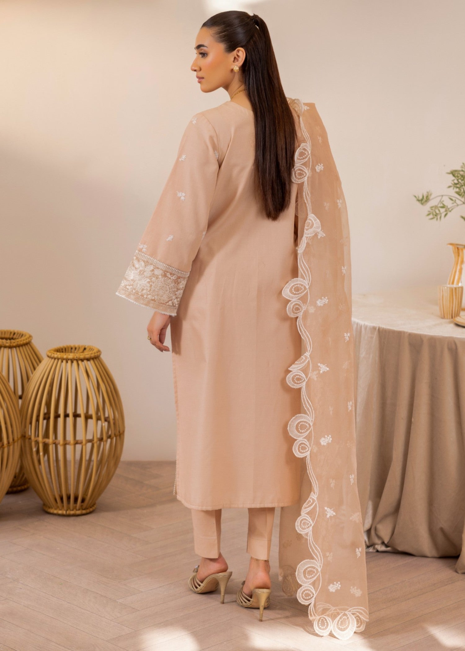 Mohagni ZA 03 LAWN STITCHED Women 3pcs