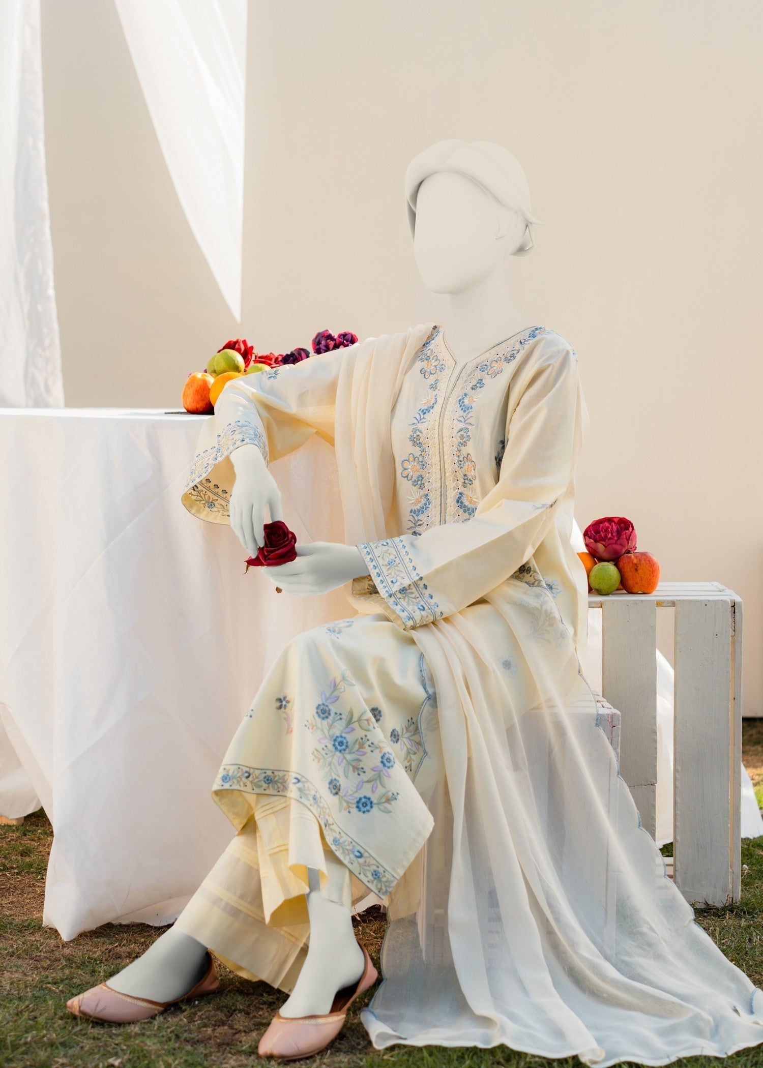 Zaira and Mahnoor Alayna Women 3pcs