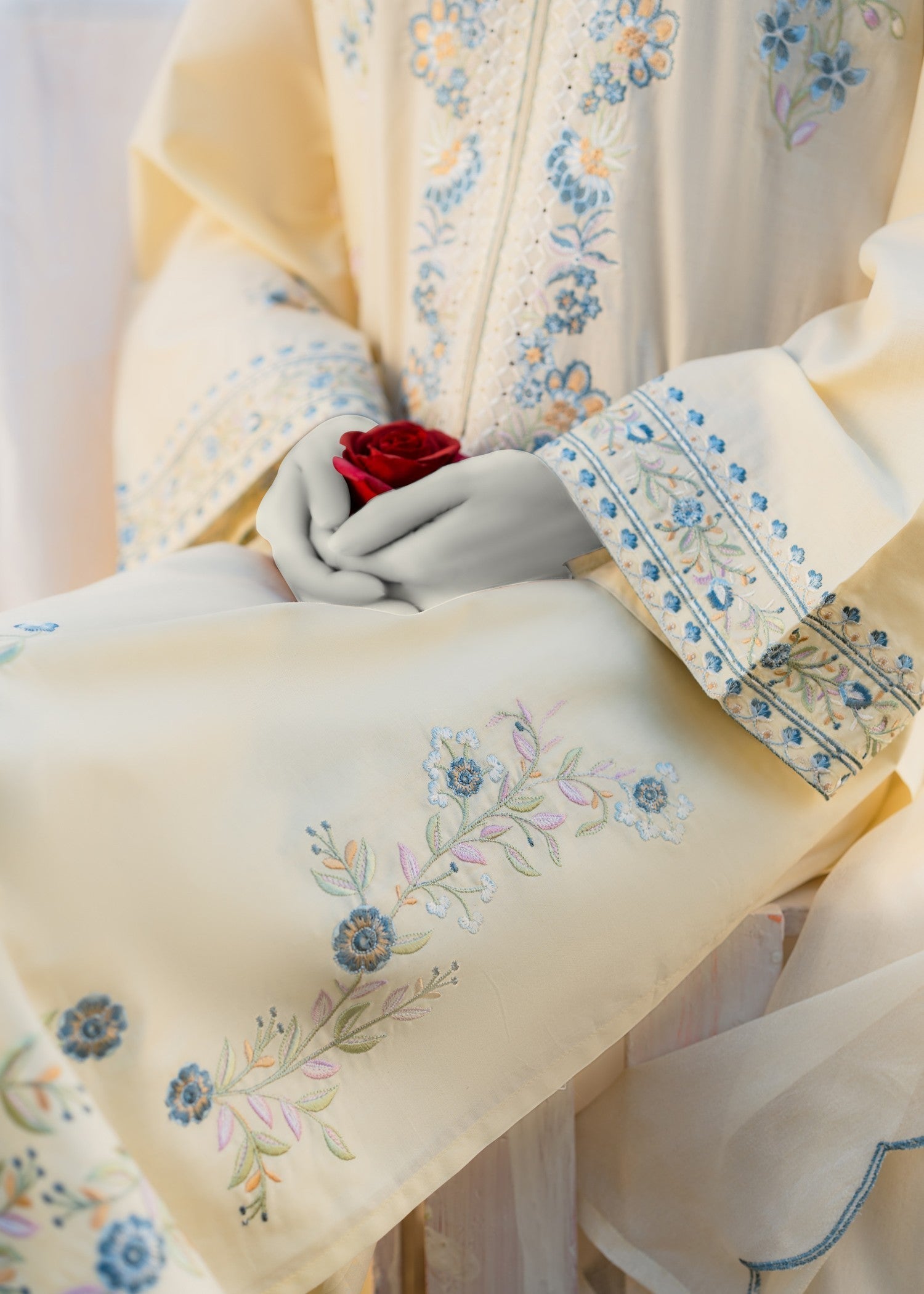 Zaira and Mahnoor Alayna Women 3pcs