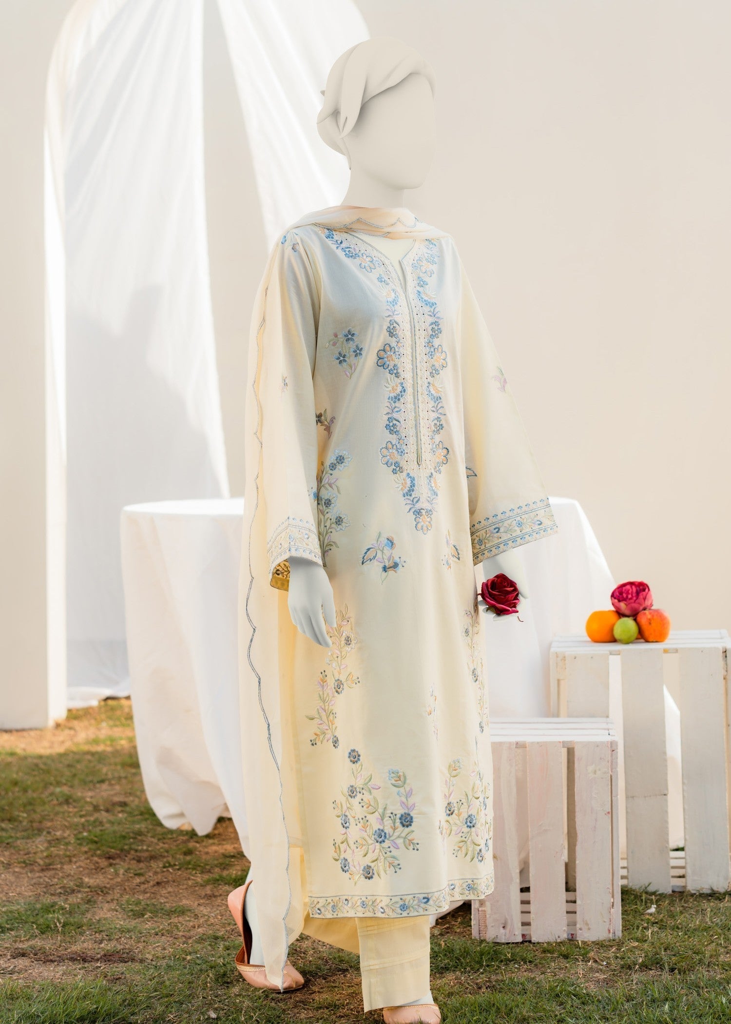 Zaira and Mahnoor Alayna Women 3pcs