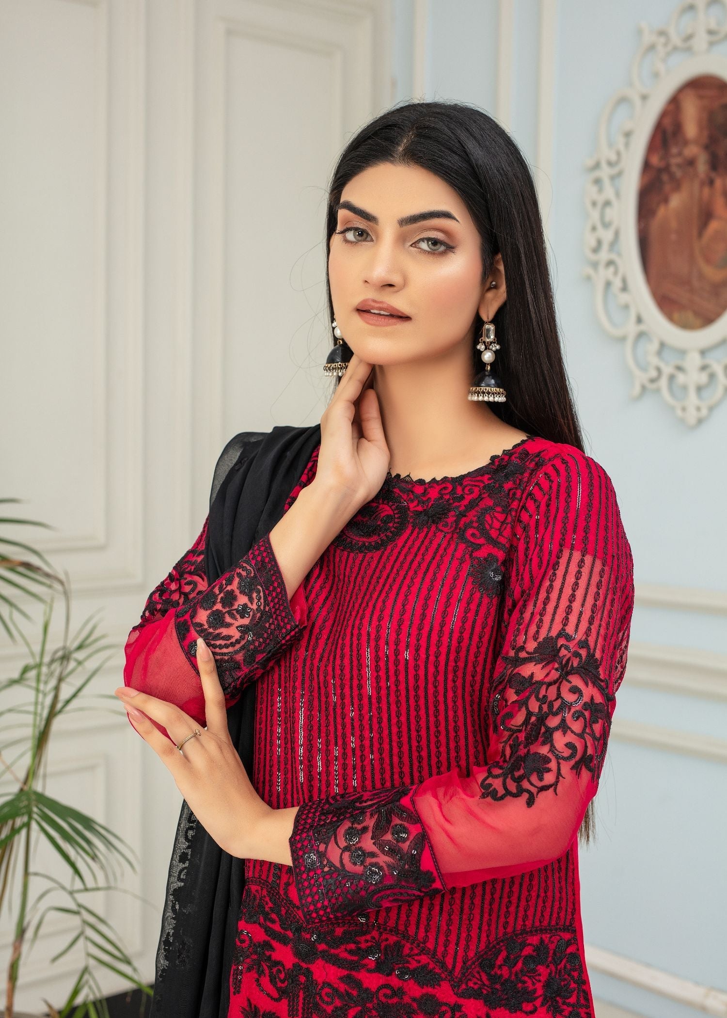 Pehnawa By Bin Akram’s BOLD BLOSSOM IN BLACK CHIFFON Women 3pcs