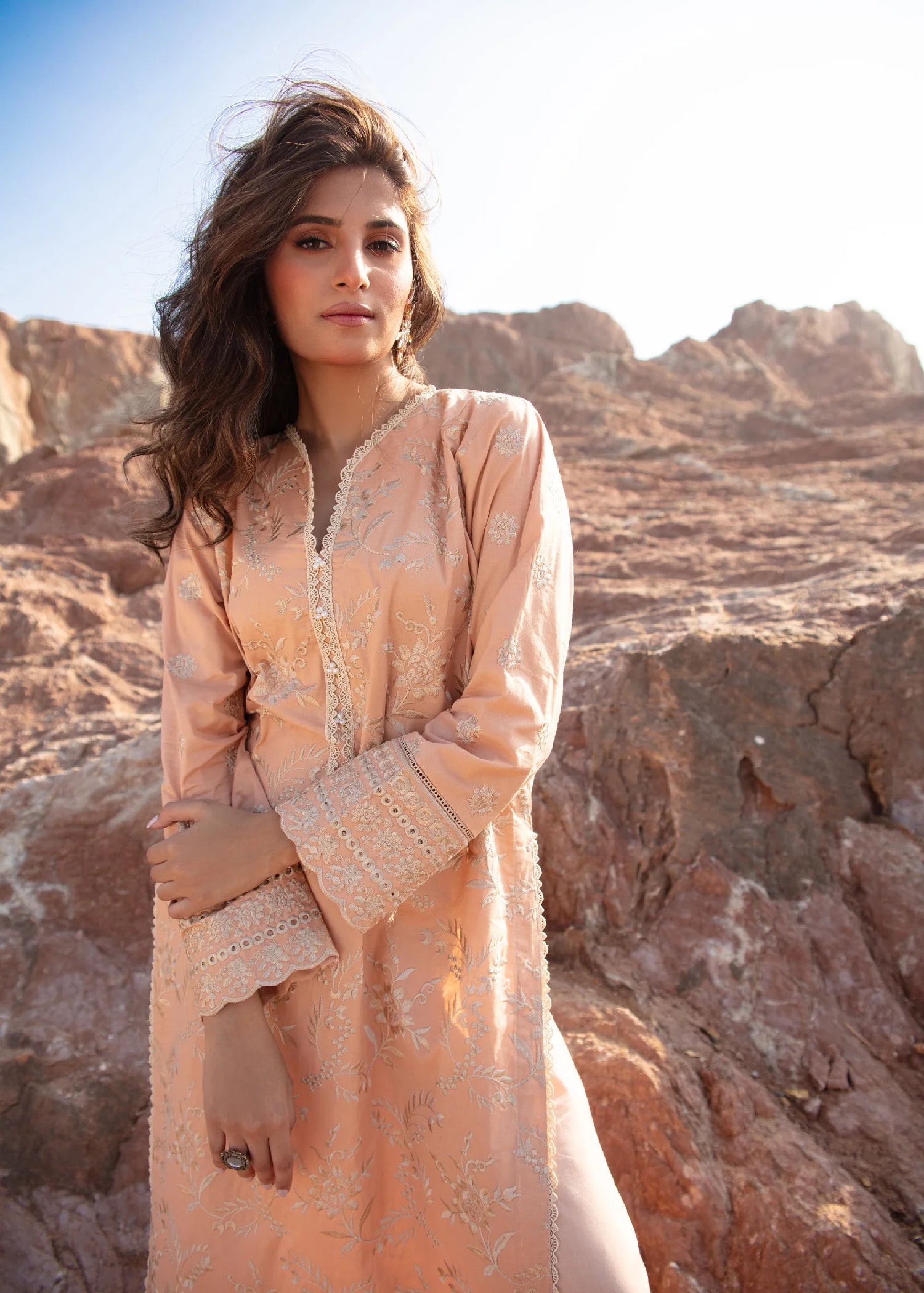 Meeraki Beige Bliss Women 2pcs