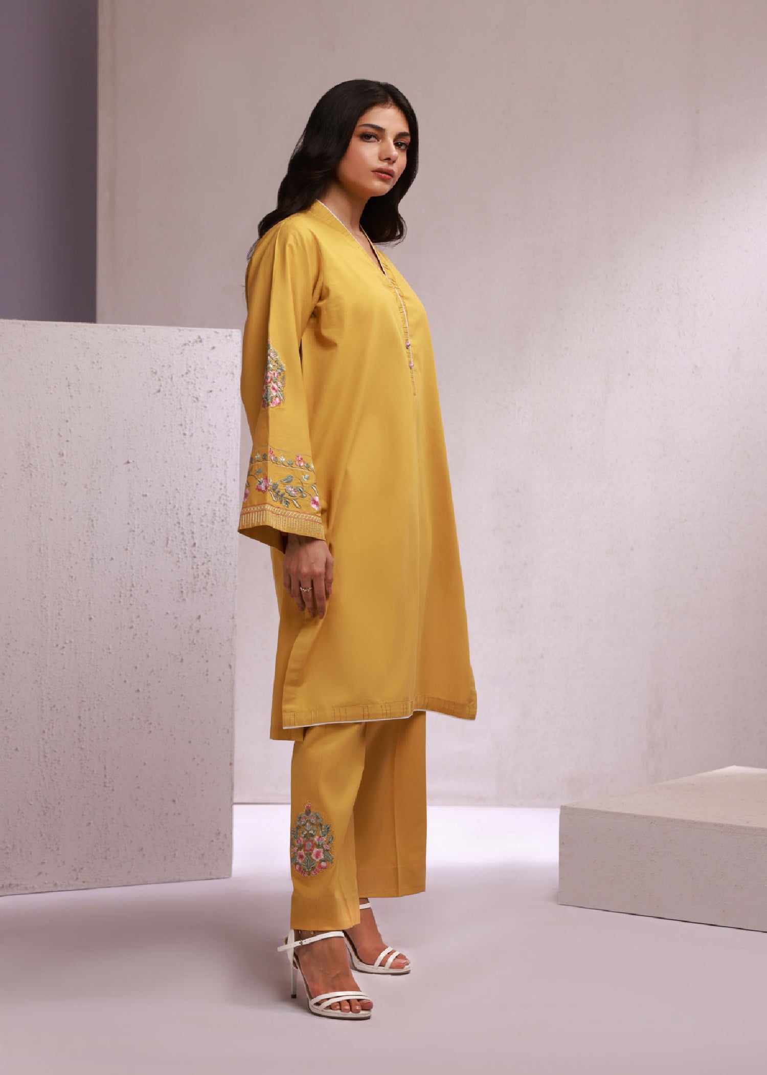 Kurta Corner Sheen Women 2pcs
