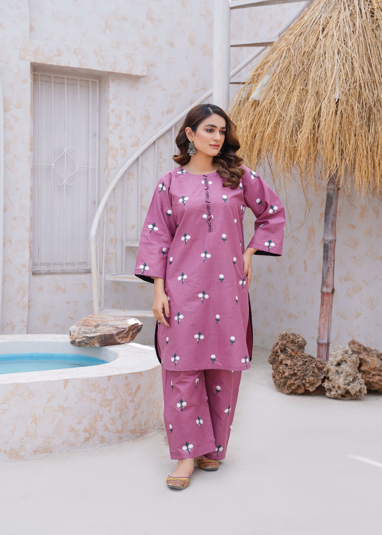 Rang Riwaj Tahzeeb stitched Women 2pcs
