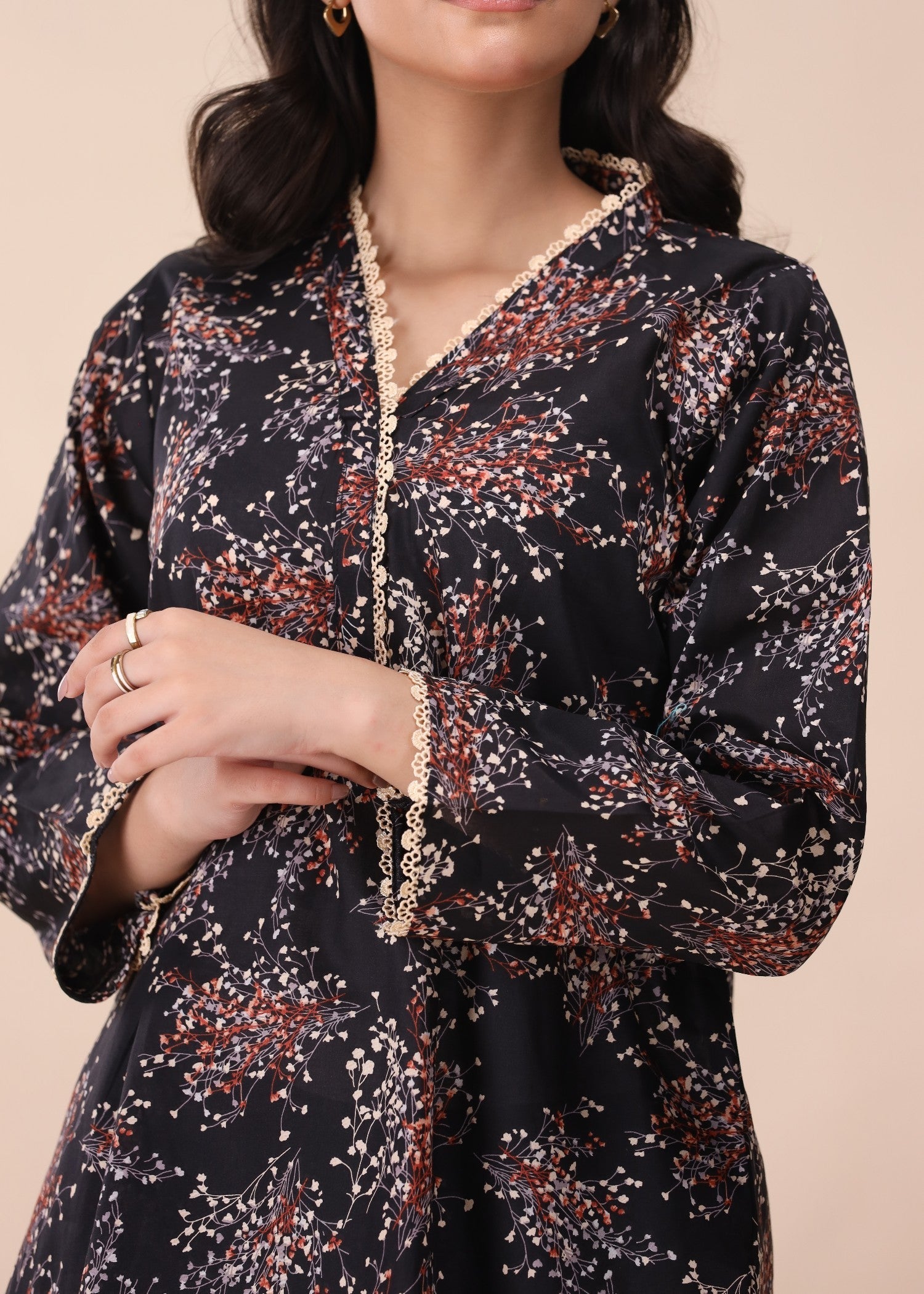 Mhw Black Lawn Women 2pcs