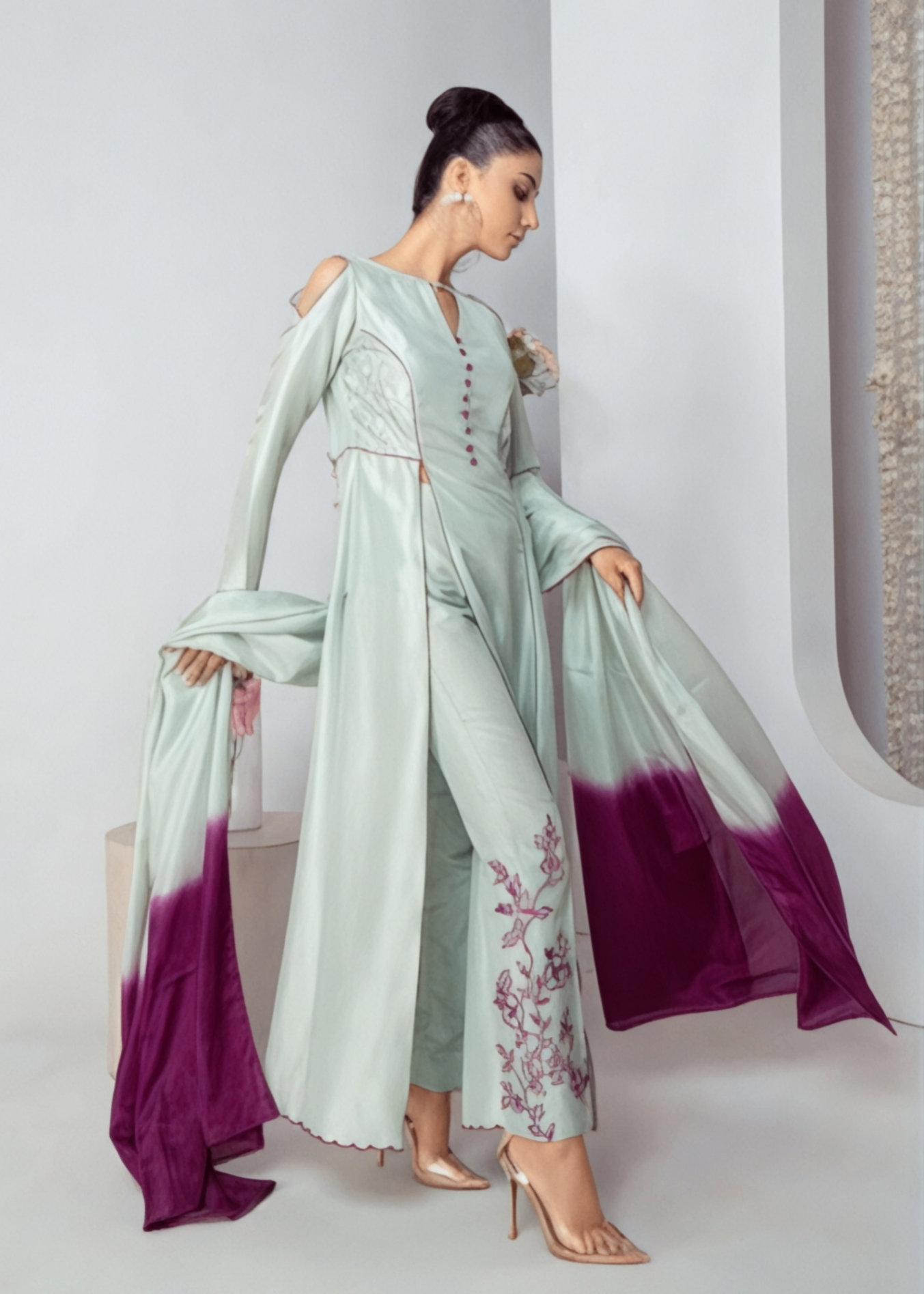 Ridah Naeem Aquaglam Women 2pcs