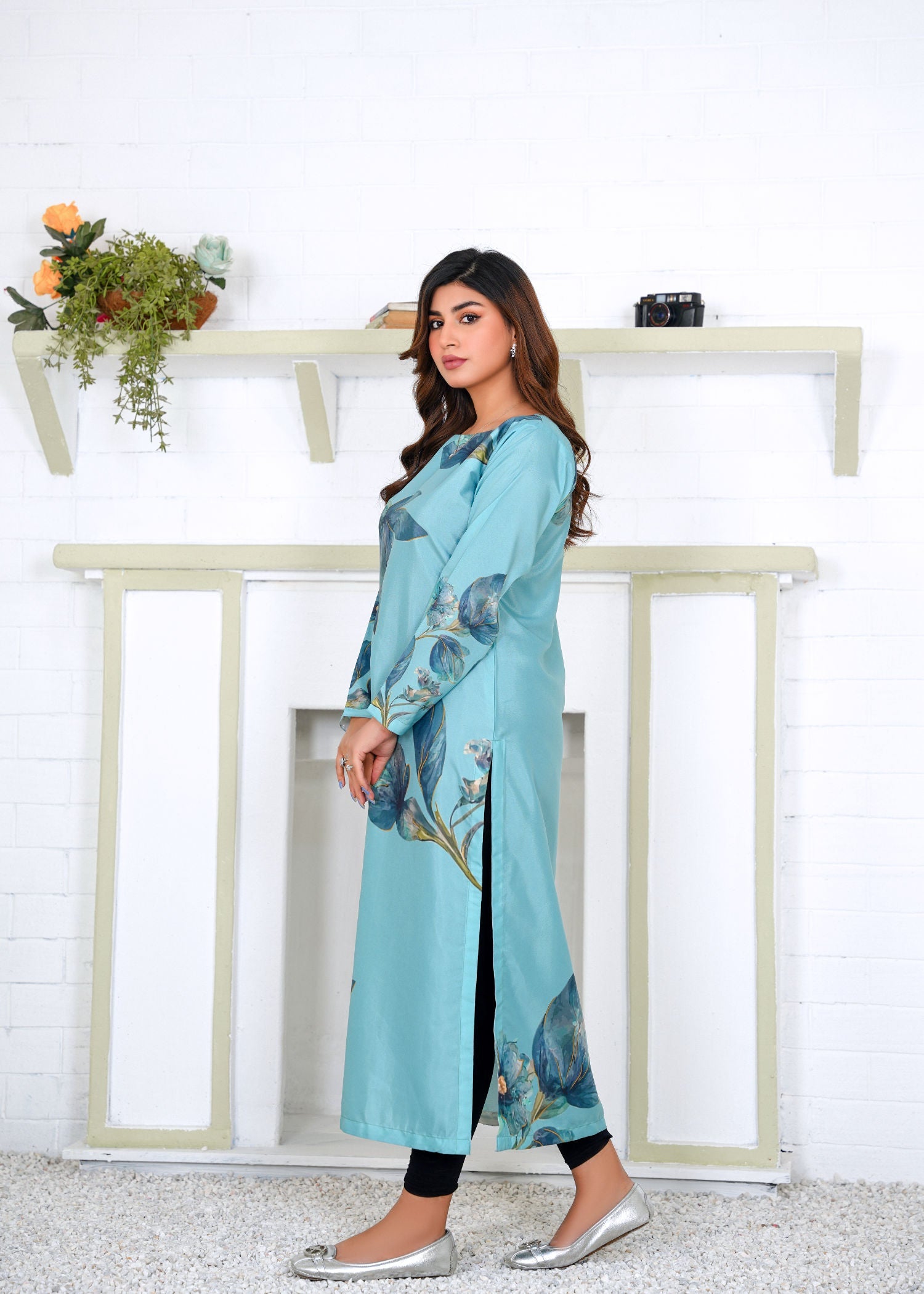 Athena Apparels Jada: Pacific Blue Color Long Shirt With A Touch Of Flower 387 Women 1pcs