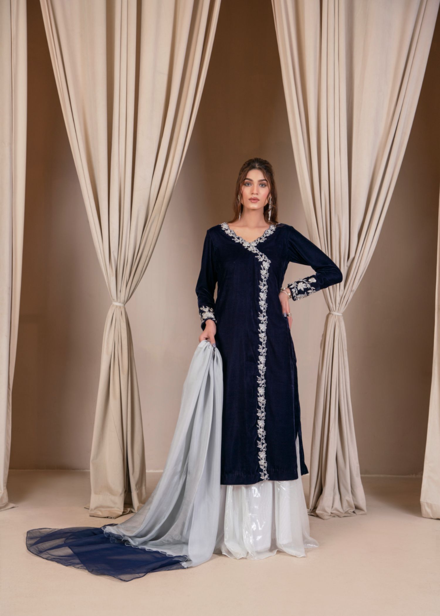 Hadia Batool Masakali Women 3pcs