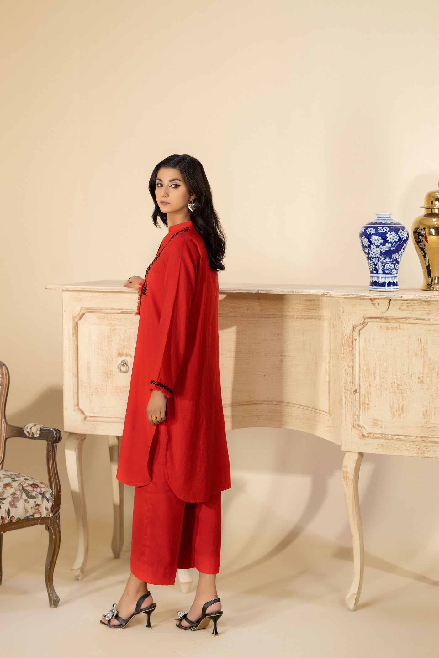 La Rosaa LW 11 Red Embroidered Women 2pcs