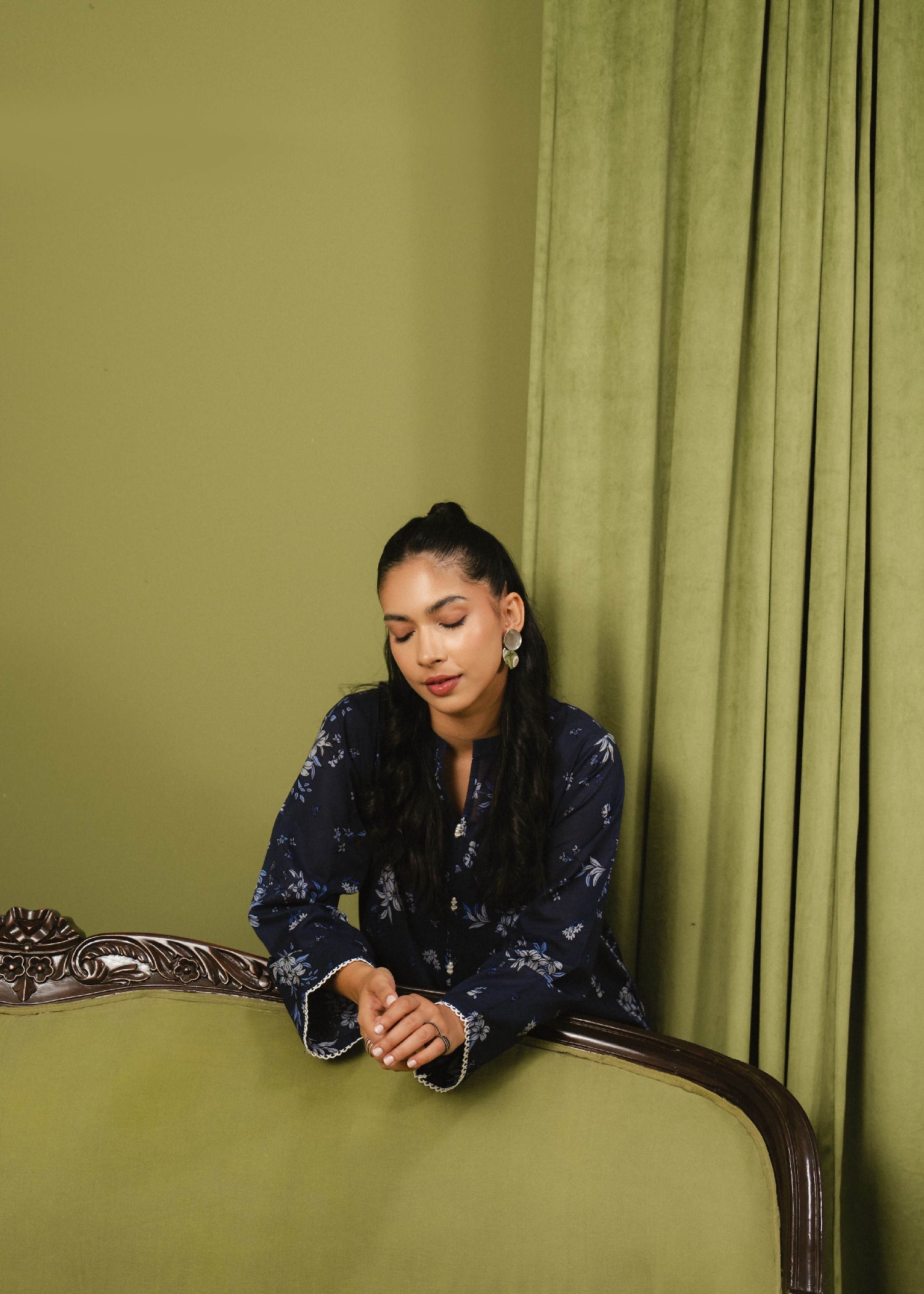 Buzzazi Navy Blue Printed Suit Women 2pcs