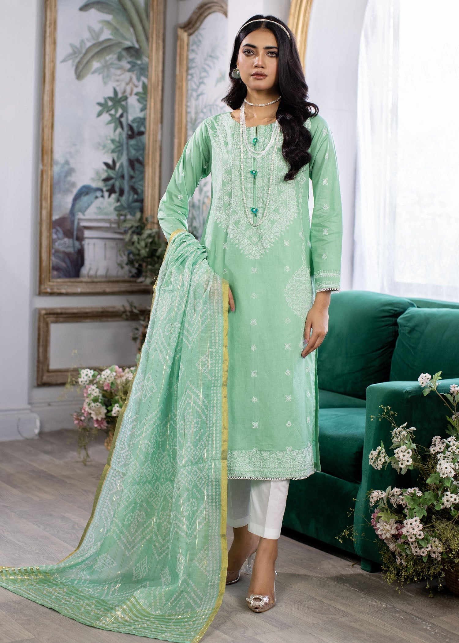 Madame Emboss Printed Lawn Suit 7019 Women 3pcs