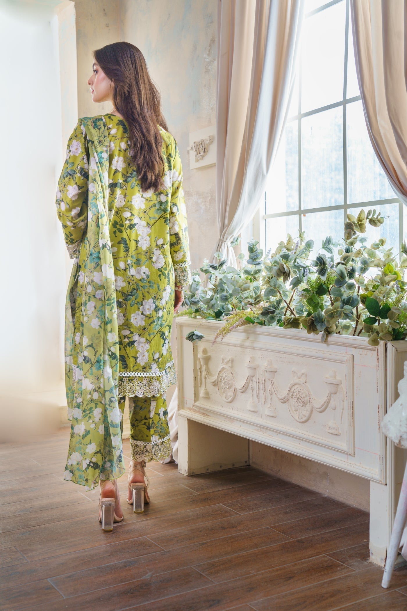 Kiara Pret Celestial Elegance Women 3pcs