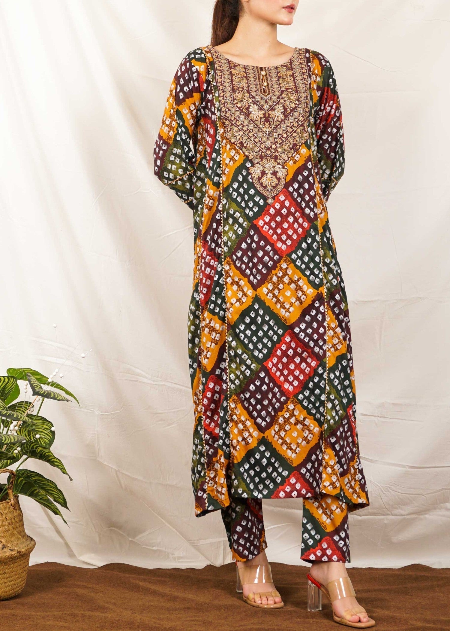 Pret Diaries Chuneri Embroidered Women 2pcs