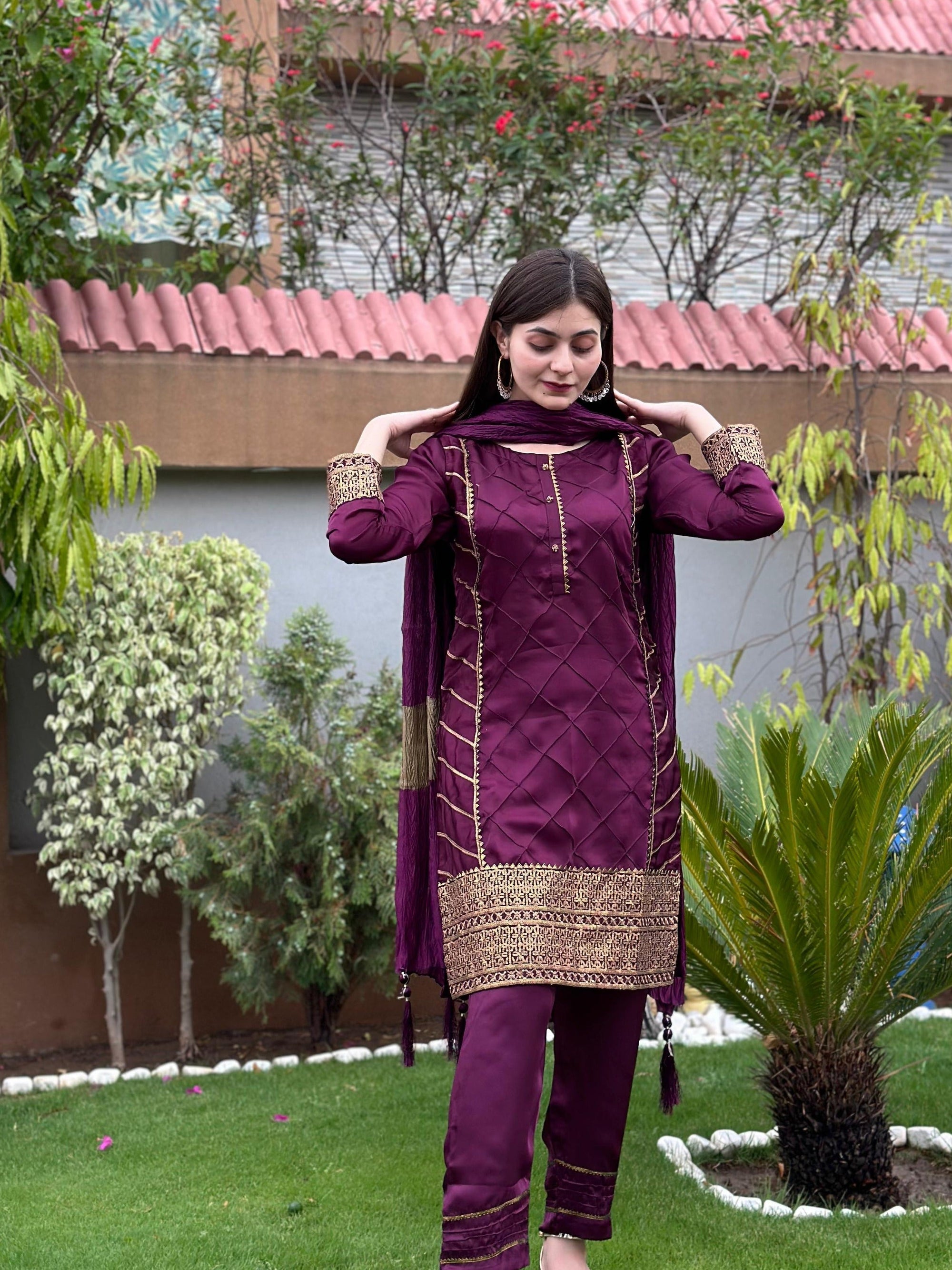 Mishkaat Clothing Almirah Women 3pcs