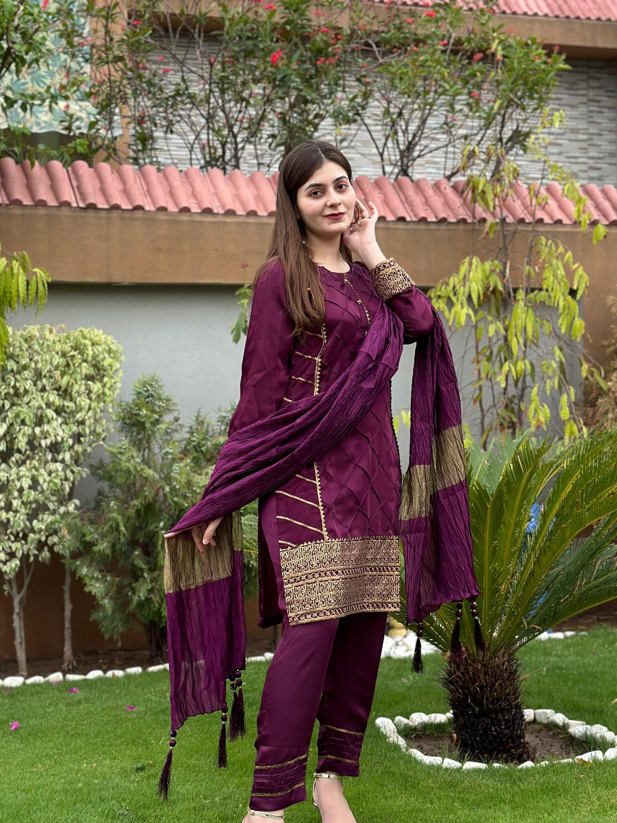 Mishkaat Clothing Almirah Women 3pcs