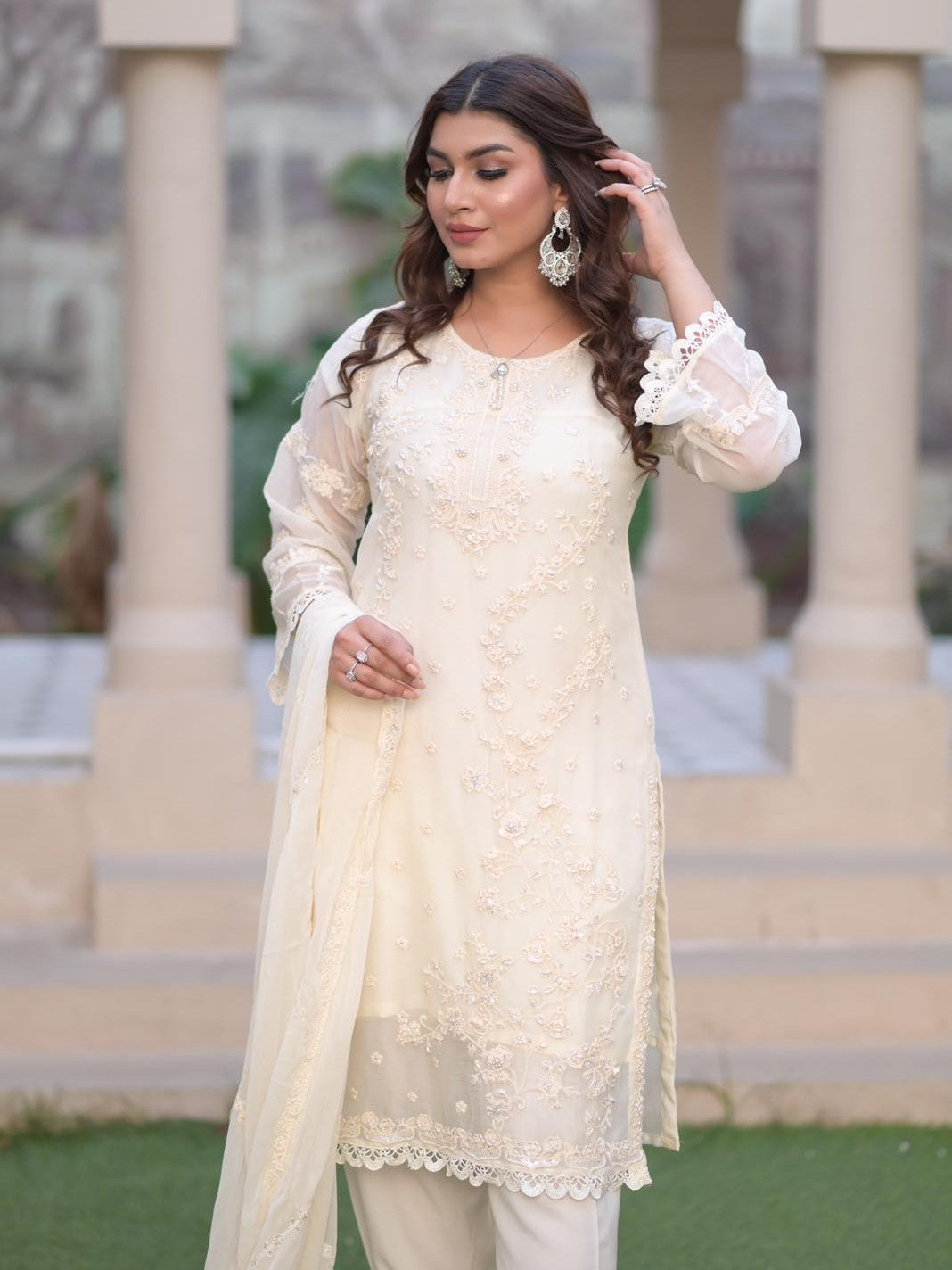 Mishkaat Clothing Reha Creamy Women 3pcs