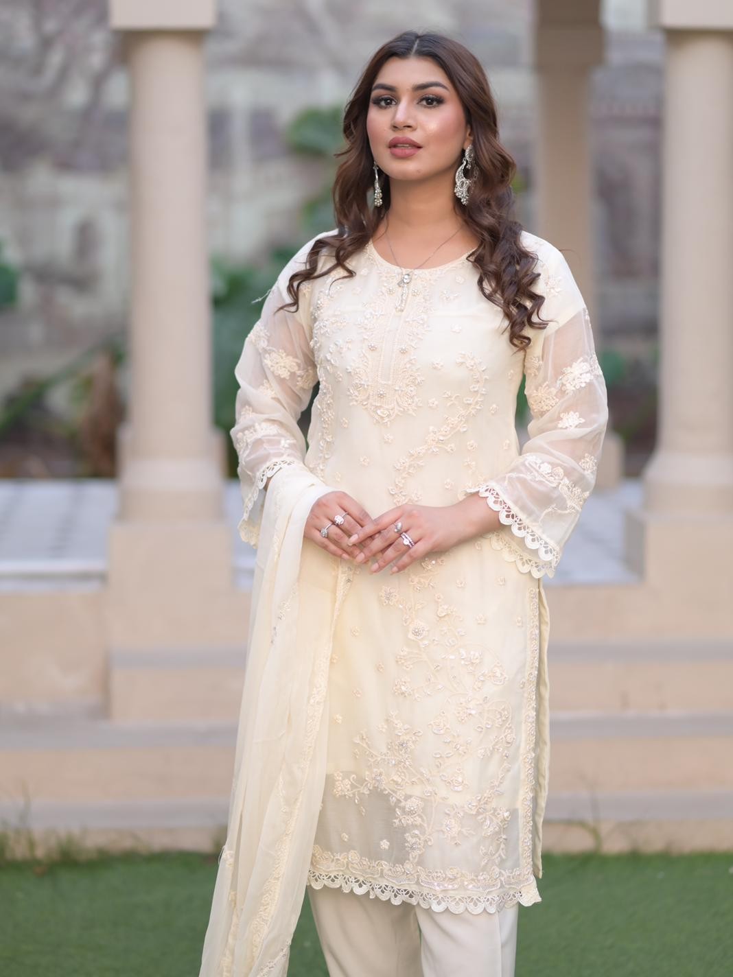 Mishkaat Clothing Reha Creamy Women 3pcs